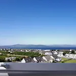 Coastal View House 펜션