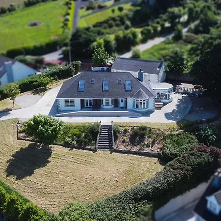 Coastal View House 펜션 번크라나