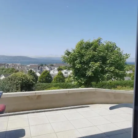 Coastal View House * Buncrana
