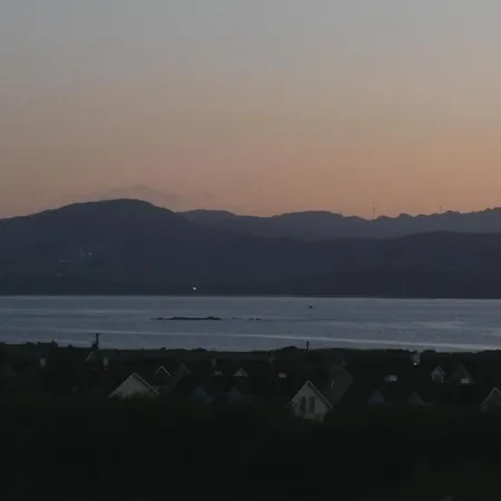 Coastal View House Hébergement de vacances *